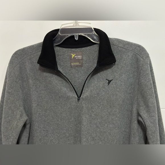 Old Navy: Boys Quarter Zip-Up Long Sleeve Fleece- Size XL - Picture 3 of 6